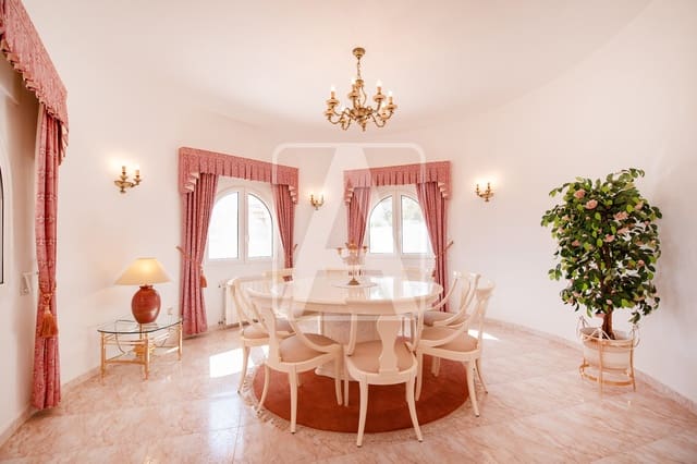 4 soveværelse Villa til salg i Benissa med swimmingpool garage - € 1.100.000 (Ref: 9329897)