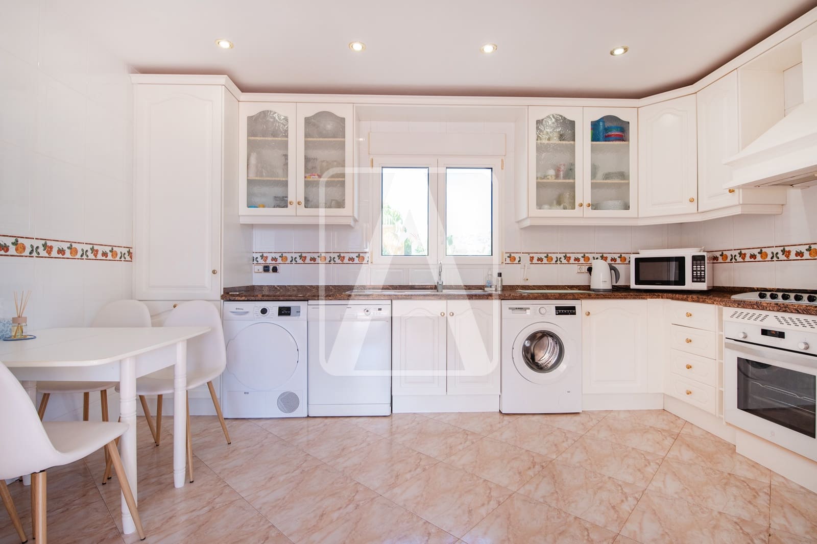 4 soverom Villa til salgs i Benissa med svømmebasseng garasje - € 1 100 000 (Ref: 9329897)