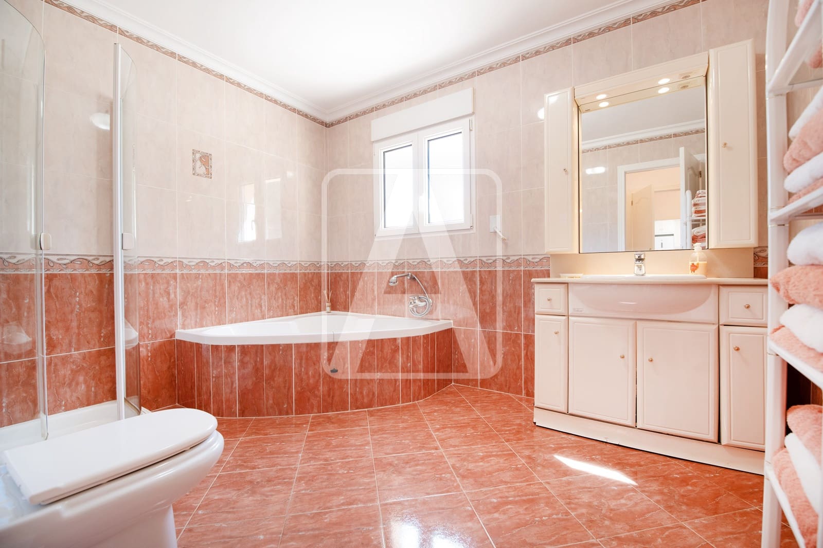 4 soverom Villa til salgs i Benissa med svømmebasseng garasje - € 1 100 000 (Ref: 9329897)