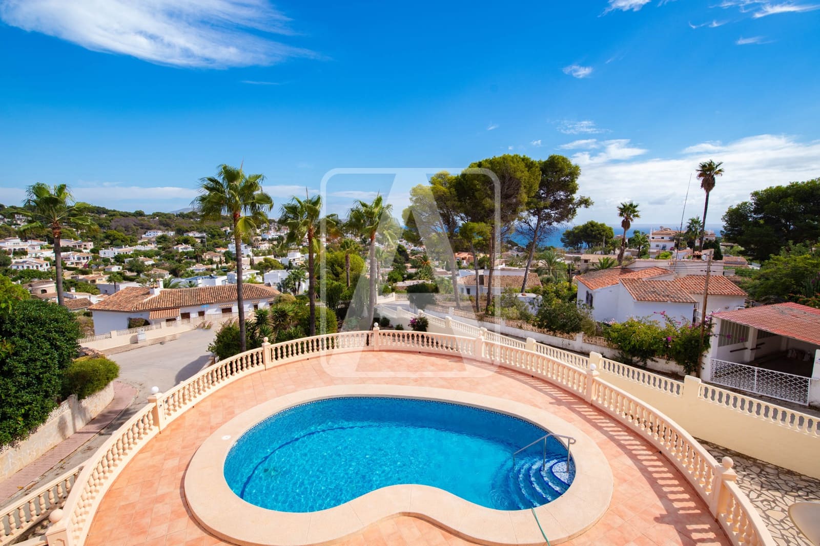 4 soverom Villa til salgs i Benissa med svømmebasseng garasje - € 1 100 000 (Ref: 9329897)