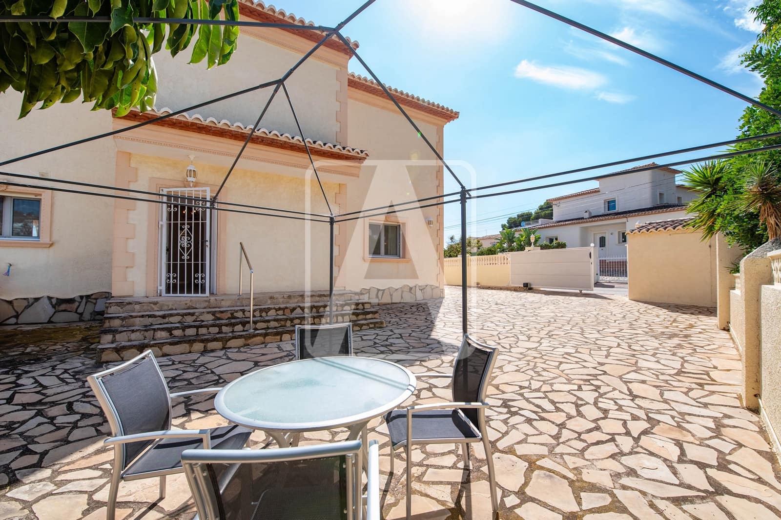 4 soverom Villa til salgs i Benissa med svømmebasseng garasje - € 1 100 000 (Ref: 9329897)