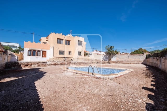 7 Zimmer Villa zu verkaufen in Calpe / Calp mit Pool Garage - 450.000 € (Ref: 9340368)