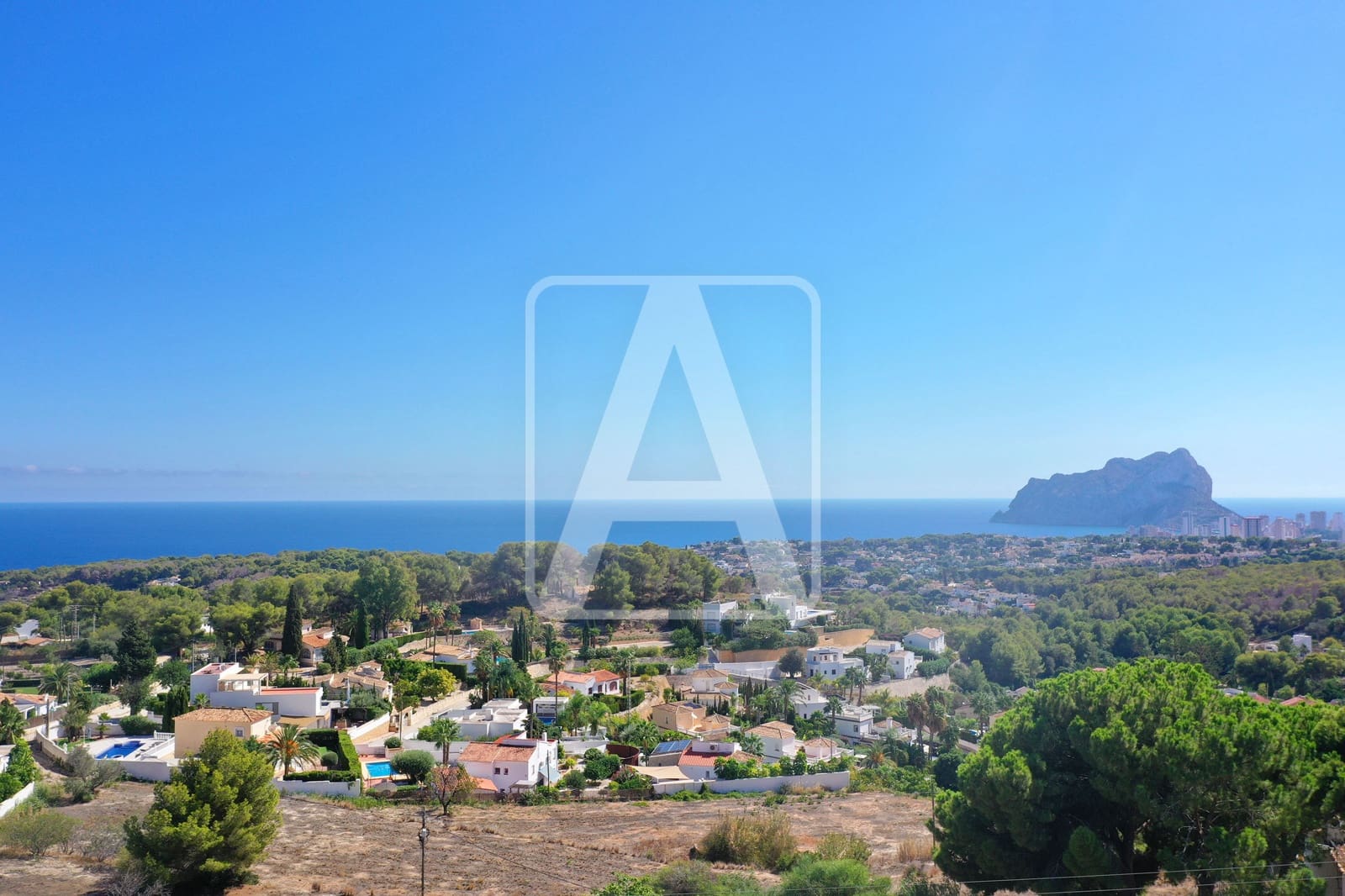 4 bedroom Villa for sale in Benissa with pool garage - € 2,995,000 (Ref: 9357685)