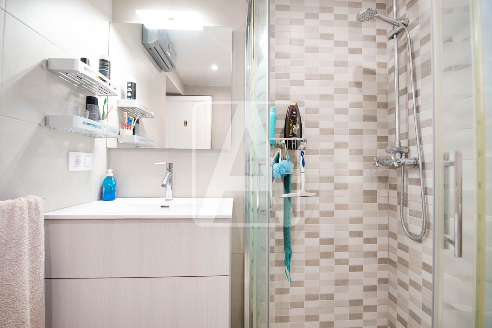 5 soveværelse Villa til salg i Calpe / Calp med swimmingpool garage - € 530.000 (Ref: 9363388)