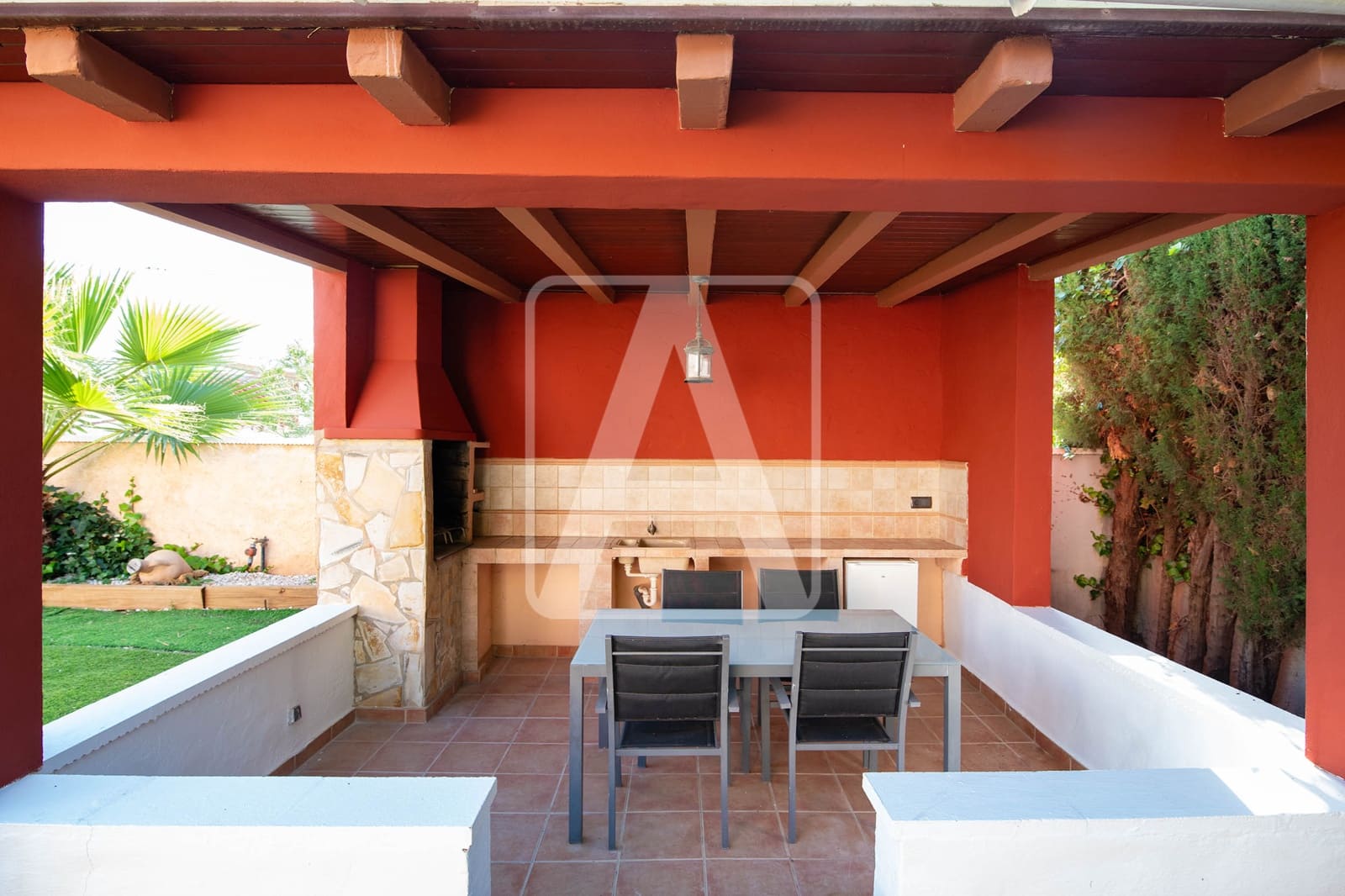 4 sypialnia Willa na sprzedaż w Calpe / Calp z basenem garażem - 575 000 € (Ref: 9374568)