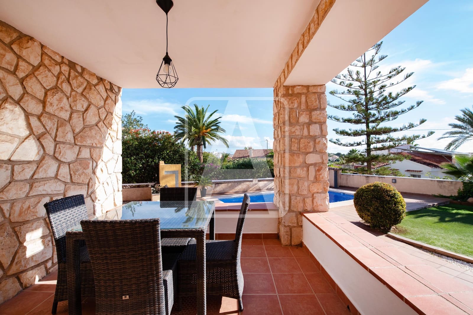 4 sypialnia Willa na sprzedaż w Calpe / Calp z basenem garażem - 575 000 € (Ref: 9374568)