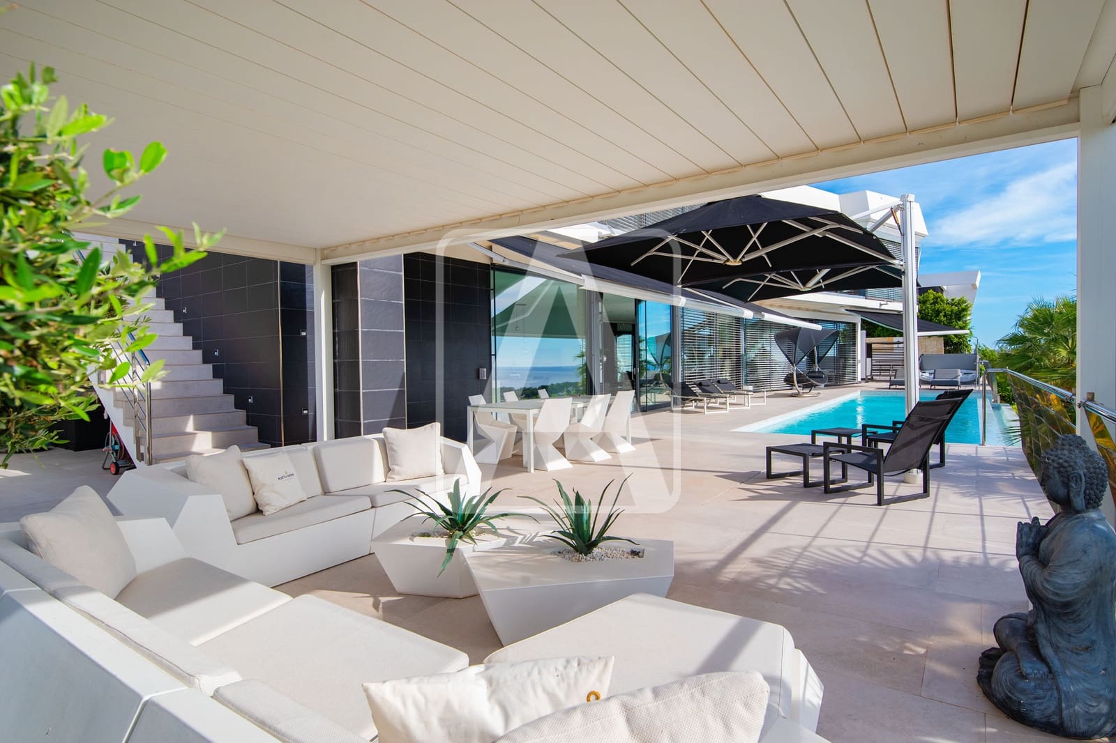 4 bedroom Villa for sale in Calpe / Calp with garage - € 3,995,000 (Ref: 9380758)