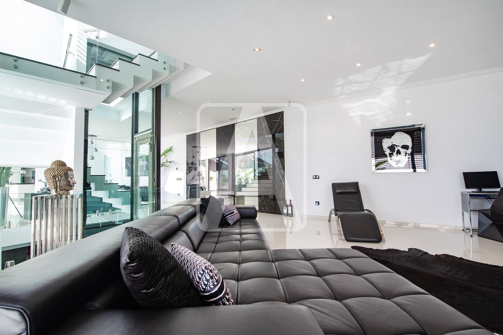 4 bedroom Villa for sale in Calpe / Calp with garage - € 3,995,000 (Ref: 9380758)