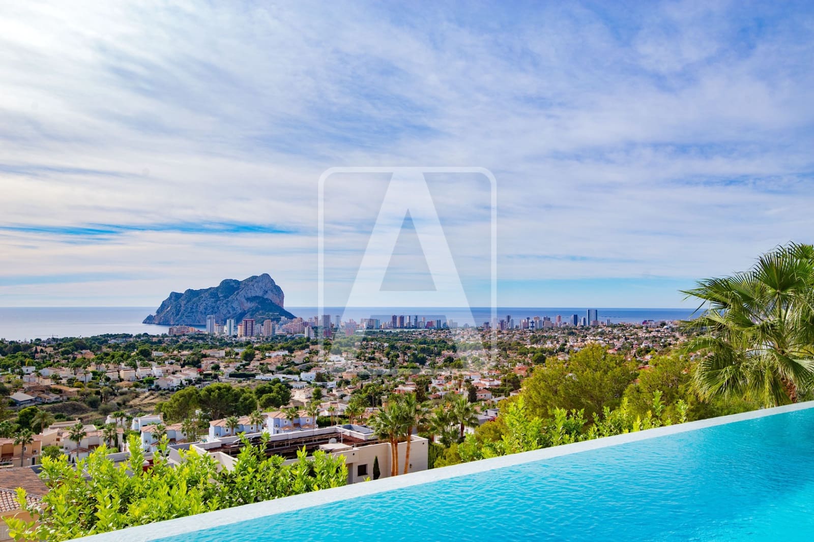 4 bedroom Villa for sale in Calpe / Calp with garage - € 3,995,000 (Ref: 9380758)