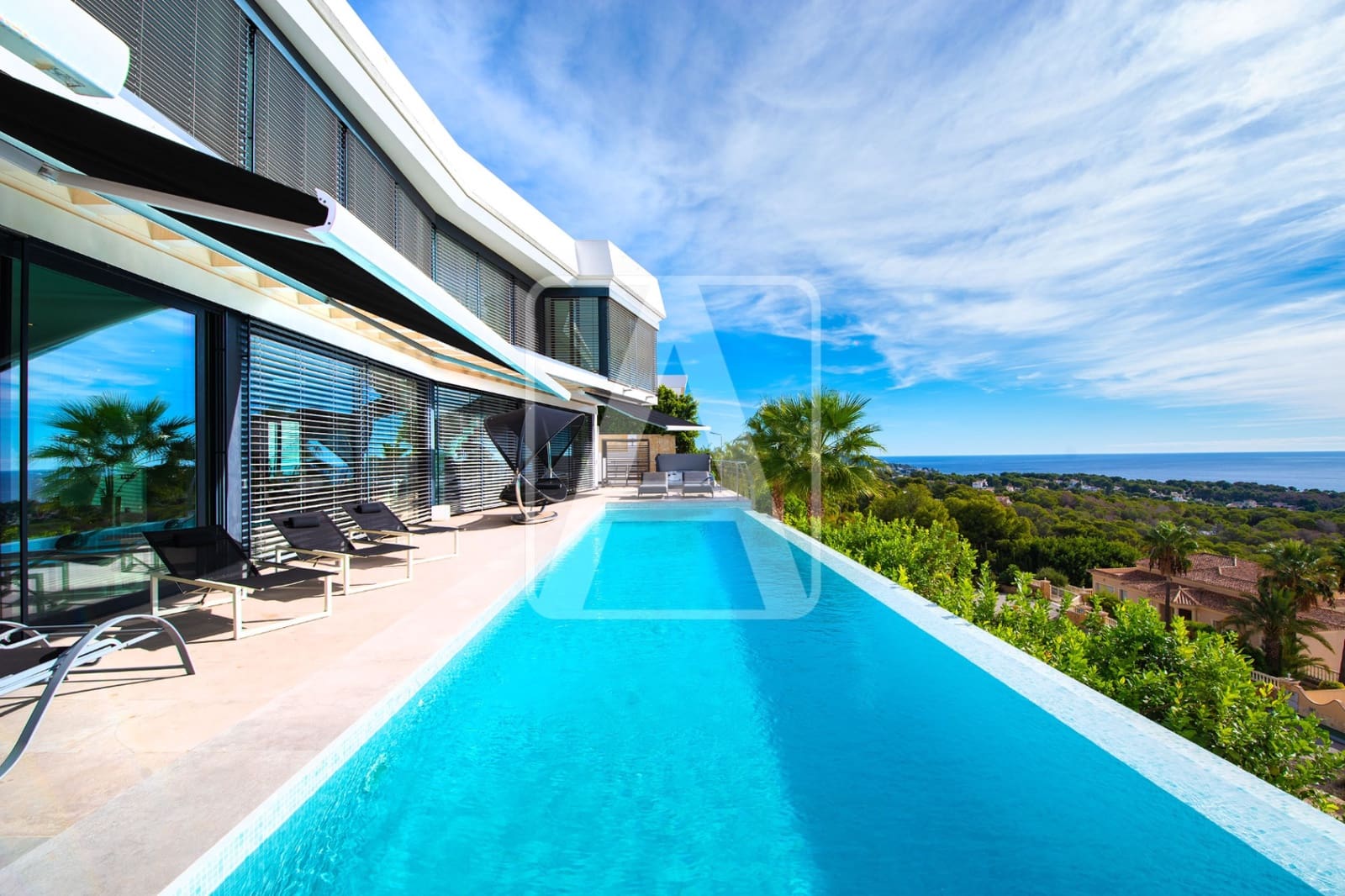 4 bedroom Villa for sale in Calpe / Calp with garage - € 3,995,000 (Ref: 9380758)