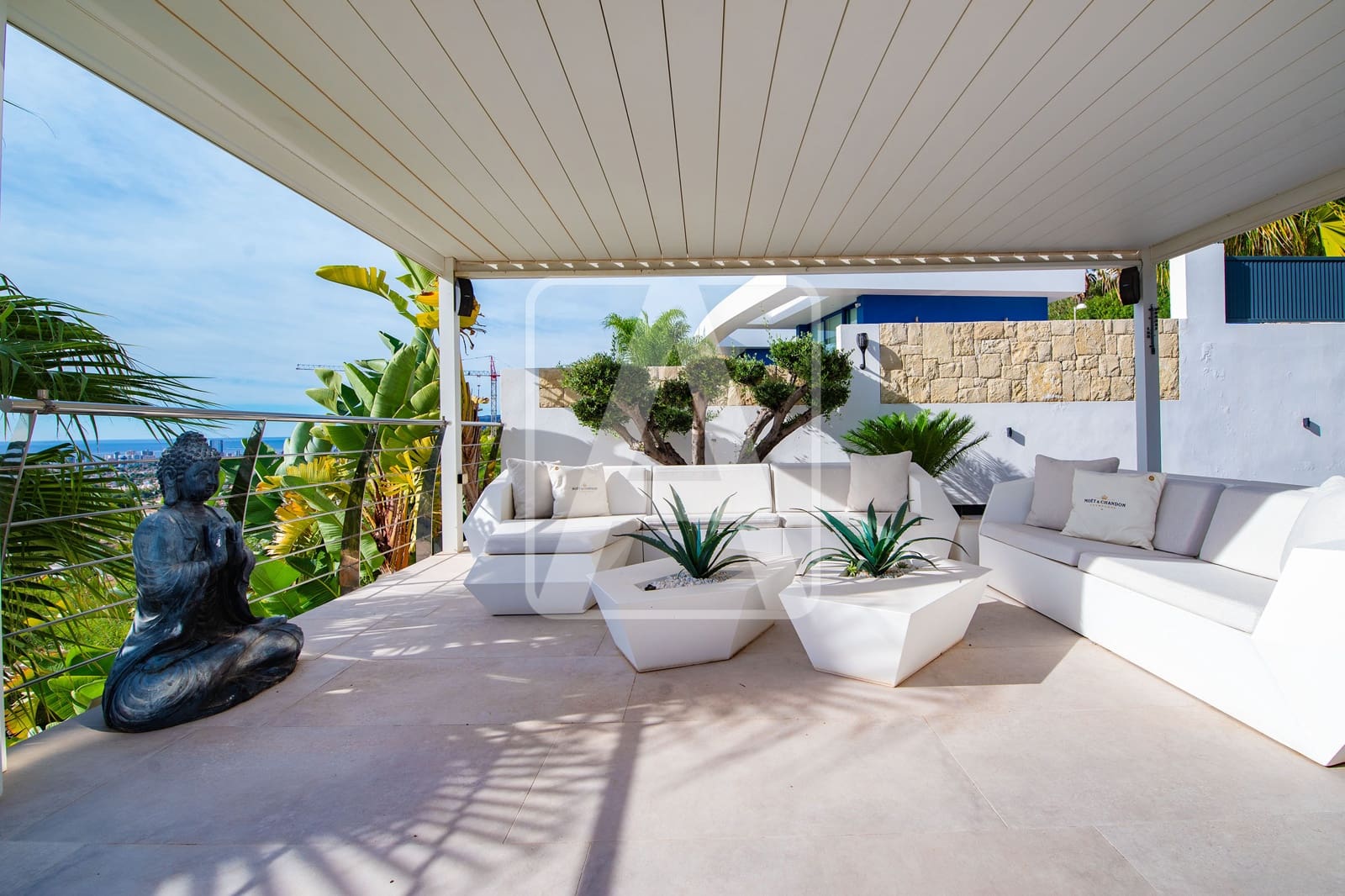 4 bedroom Villa for sale in Calpe / Calp with garage - € 3,995,000 (Ref: 9380758)