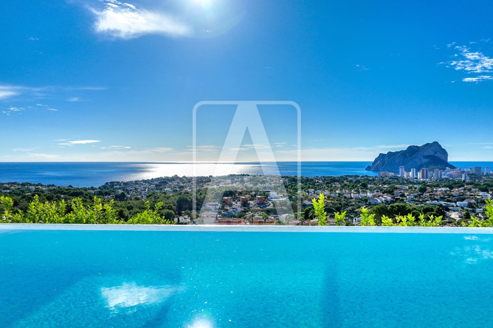 4 bedroom Villa for sale in Calpe / Calp with garage - € 3,995,000 (Ref: 9380758)
