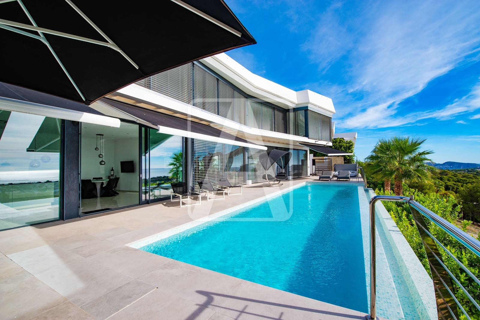 4 bedroom Villa for sale in Calpe / Calp with garage - € 3,995,000 (Ref: 9380758)