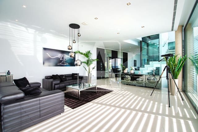 4 slaapkamer Villa te koop in Calpe / Calp met garage - € 3.995.000 (Ref: 9380758)