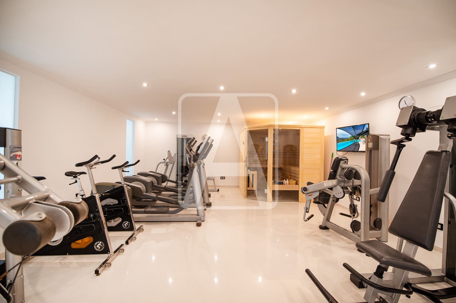 4 soveværelse Villa til salg i Calpe / Calp med garage - € 3.995.000 (Ref: 9380758)