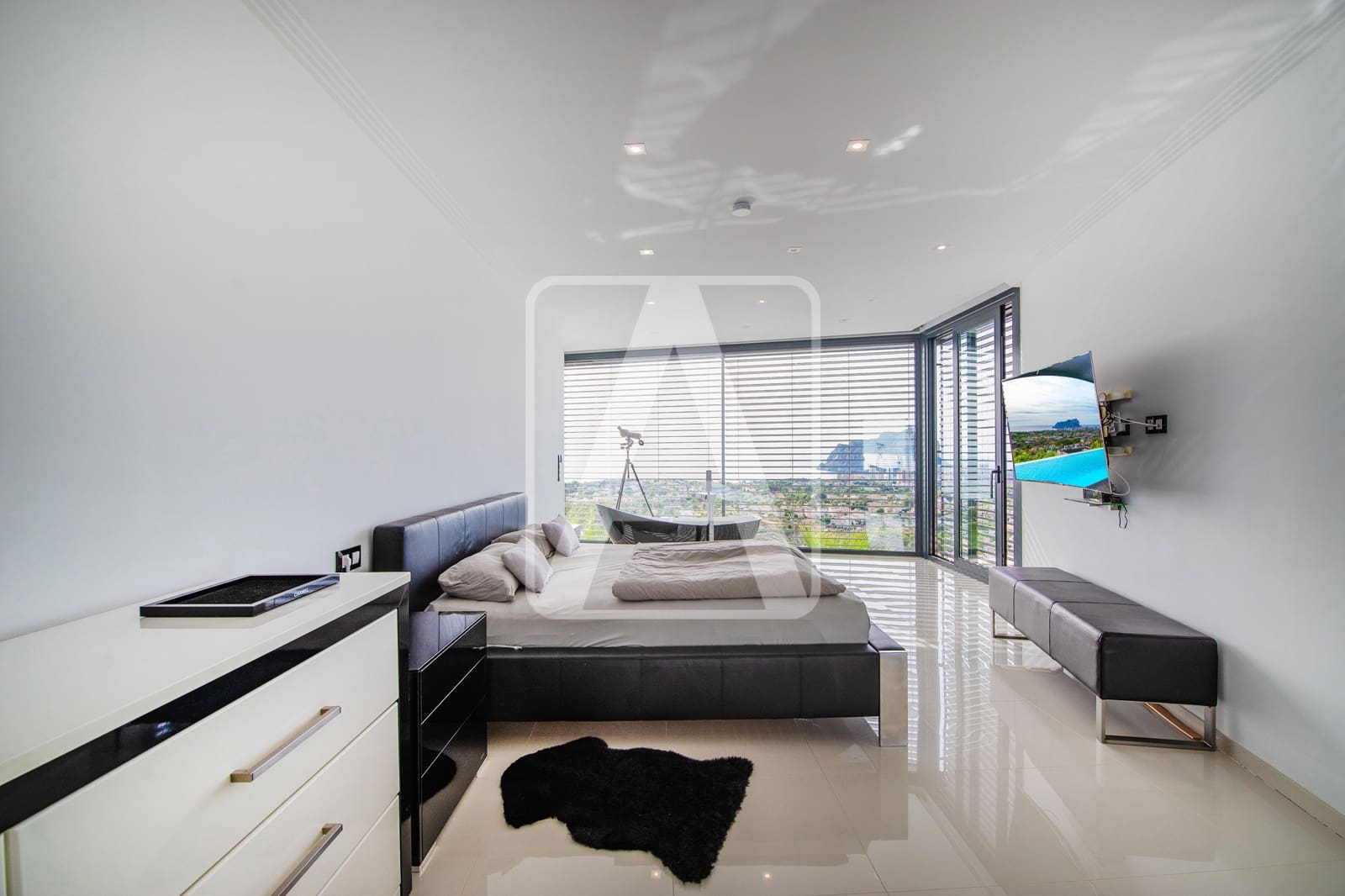 4 soveværelse Villa til salg i Calpe / Calp med garage - € 3.995.000 (Ref: 9380758)