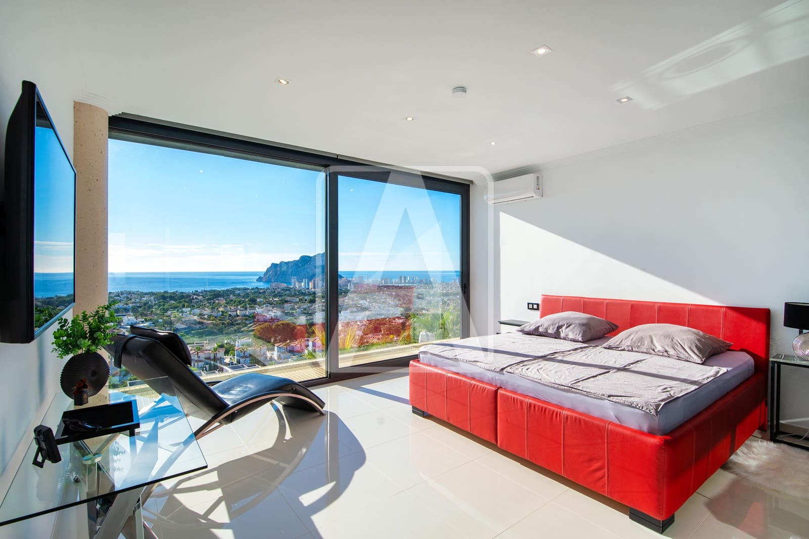 4 soveværelse Villa til salg i Calpe / Calp med garage - € 3.995.000 (Ref: 9380758)