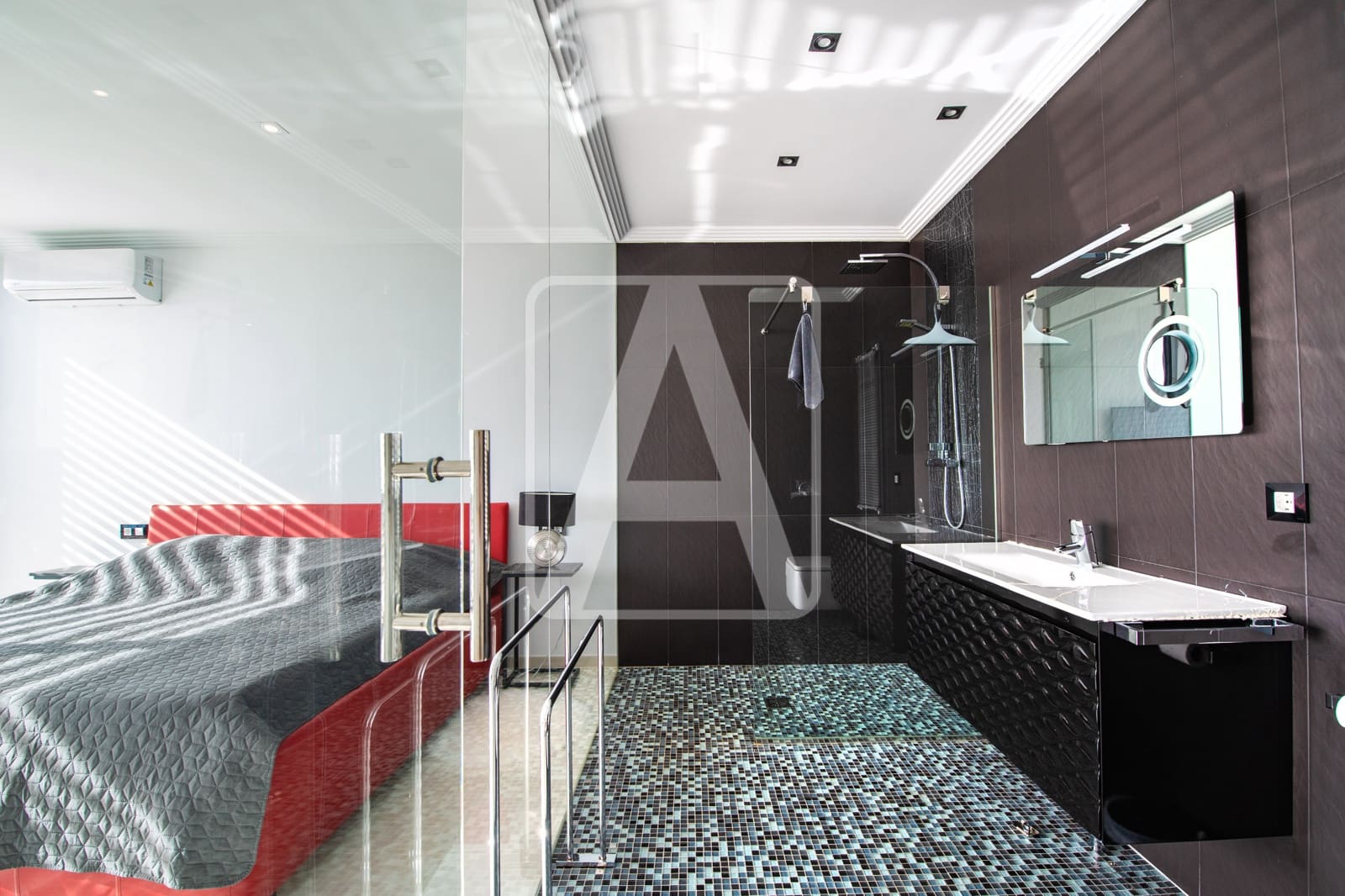 4 soveværelse Villa til salg i Calpe / Calp med garage - € 3.995.000 (Ref: 9380758)