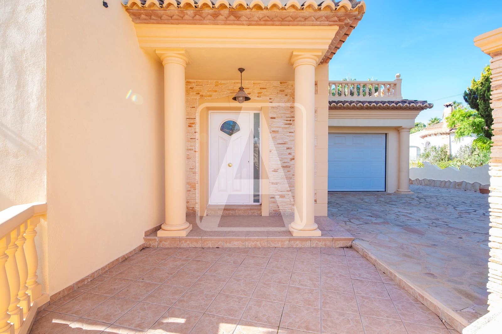 4 Zimmer Villa zu verkaufen in Benissa mit Pool Garage - 850.000 € (Ref: 9380759)