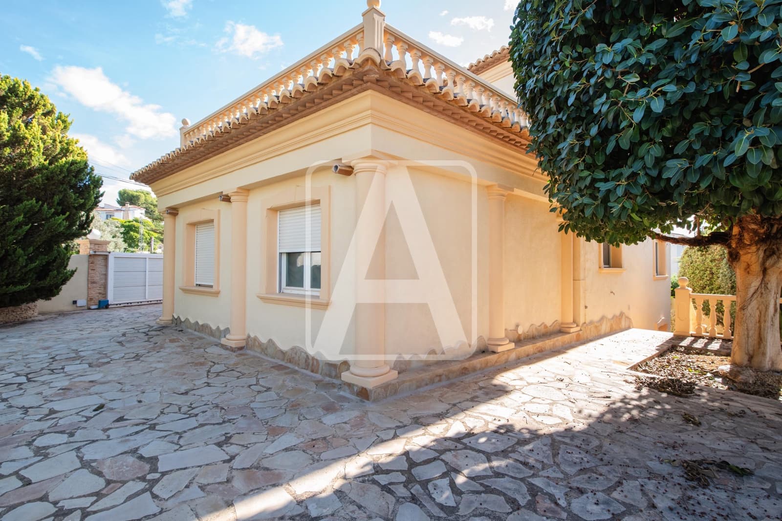 4 Zimmer Villa zu verkaufen in Benissa mit Pool Garage - 850.000 € (Ref: 9380759)