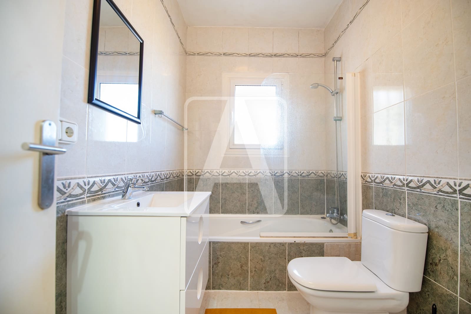 4 bedroom Villa for sale in Moraira with pool garage - € 825,000 (Ref: 9380761)