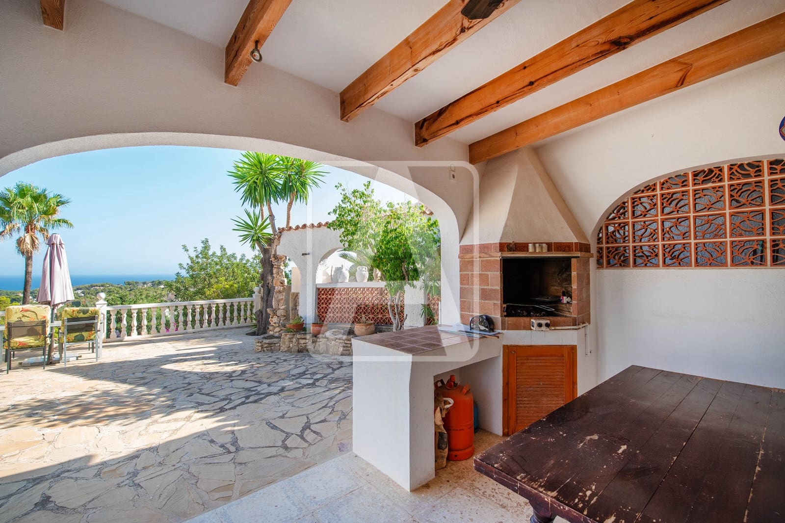 4 bedroom Villa for sale in Moraira with pool garage - € 825,000 (Ref: 9380761)