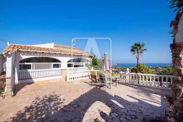 4 bedroom Villa for sale in Moraira, Teulada-Moraira with pool garage - € 825,000 (Ref: 9380761)