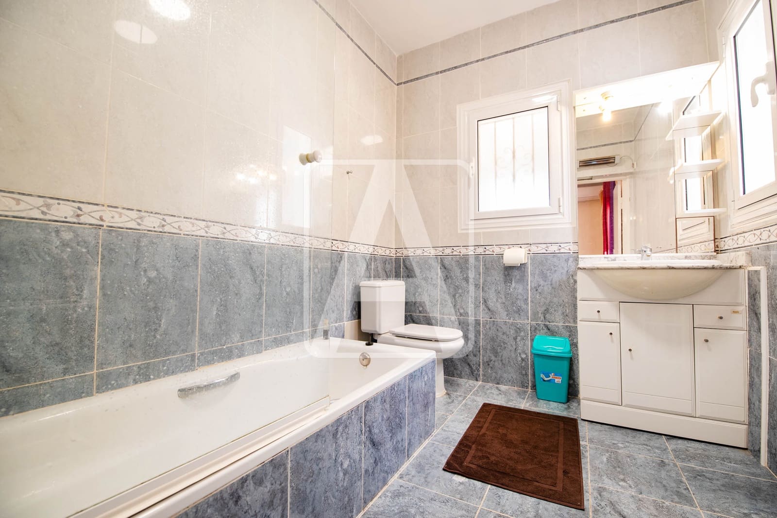 4 bedroom Villa for sale in Moraira with pool garage - € 825,000 (Ref: 9380761)