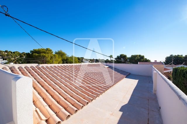 3 chambre Villa/Maison à vendre à Benissa avec piscine garage - 550 000 € (Ref: 9389850)