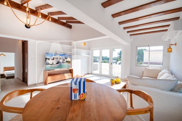 3 soveværelse Villa til salg i Benissa med swimmingpool garage - € 550.000 (Ref: 9389850)