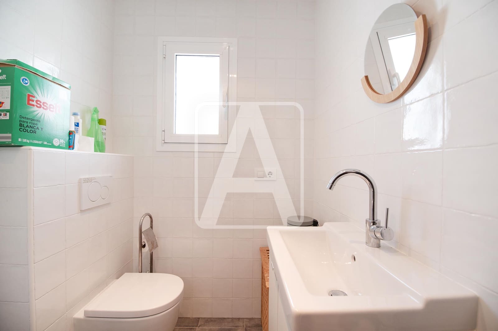 5 bedroom Villa for sale in Benissa with pool garage - € 650,000 (Ref: 9389852)