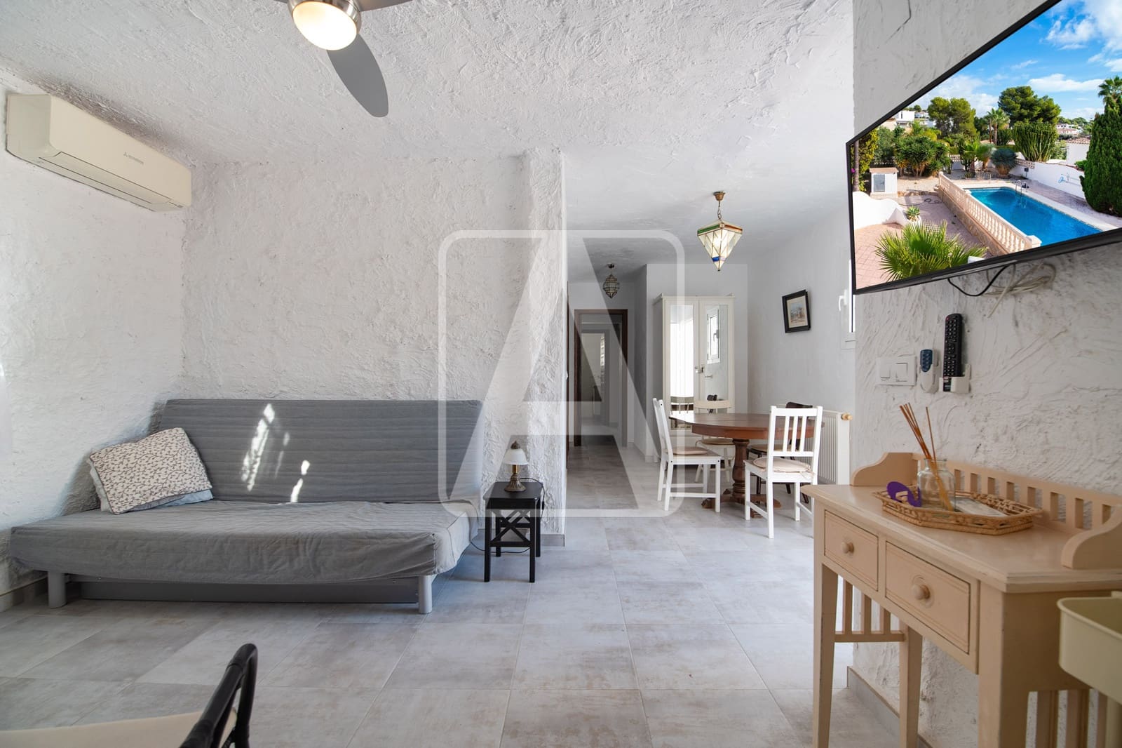 5 bedroom Villa for sale in Benissa with pool garage - € 650,000 (Ref: 9389852)