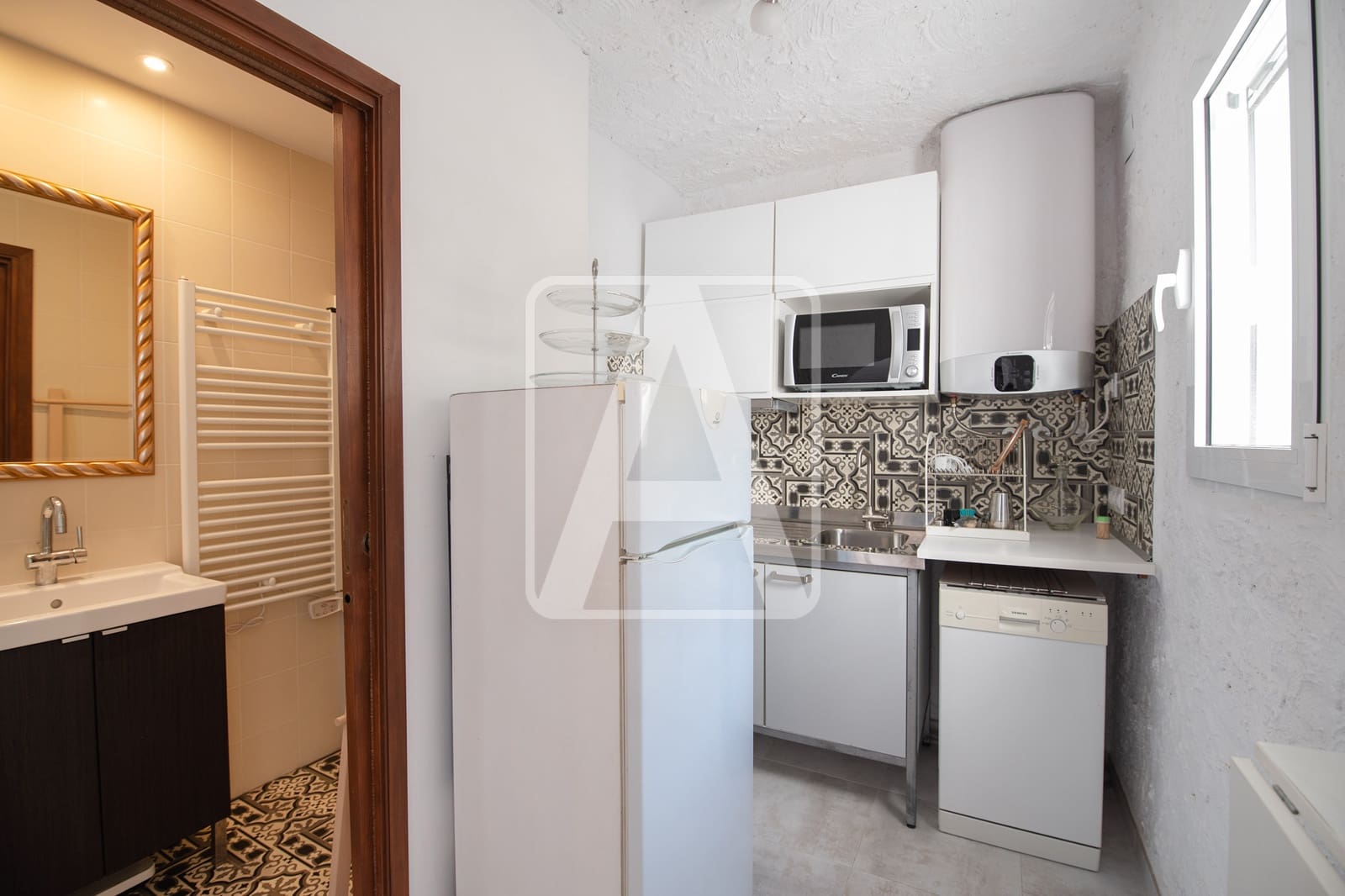 5 bedroom Villa for sale in Benissa with pool garage - € 650,000 (Ref: 9389852)