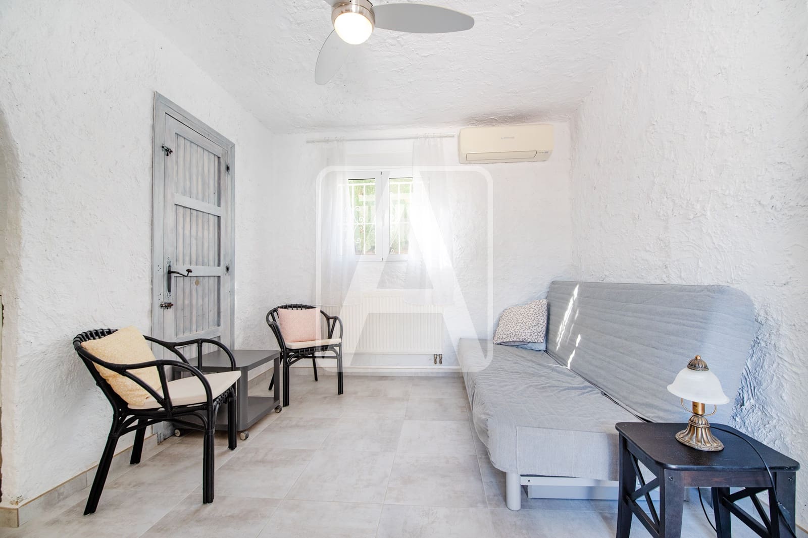 5 bedroom Villa for sale in Benissa with pool garage - € 650,000 (Ref: 9389852)