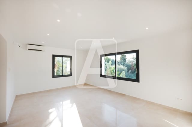 4 slaapkamer Villa te koop in Calpe / Calp met zwembad garage - € 840.000 (Ref: 9389853)