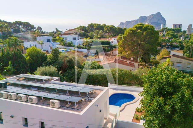 4 slaapkamer Villa te koop in Calpe / Calp met zwembad garage - € 840.000 (Ref: 9389853)