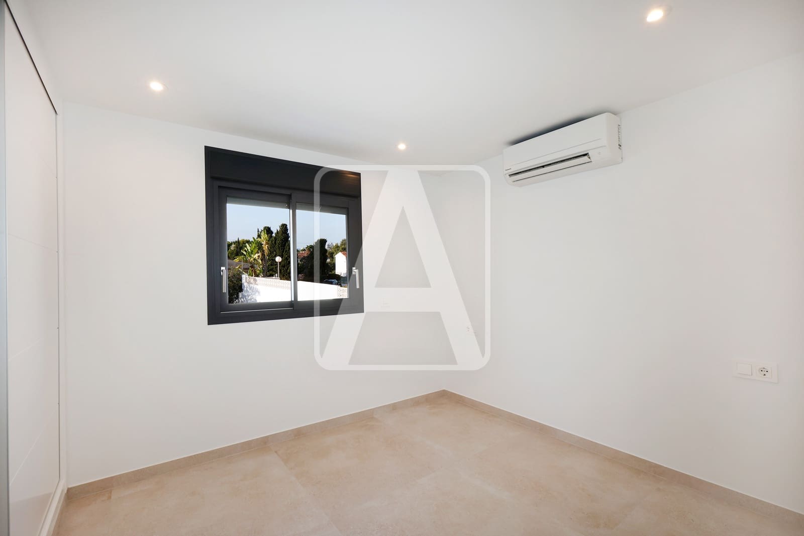 4 slaapkamer Villa te koop in Calpe / Calp met zwembad garage - € 840.000 (Ref: 9389853)