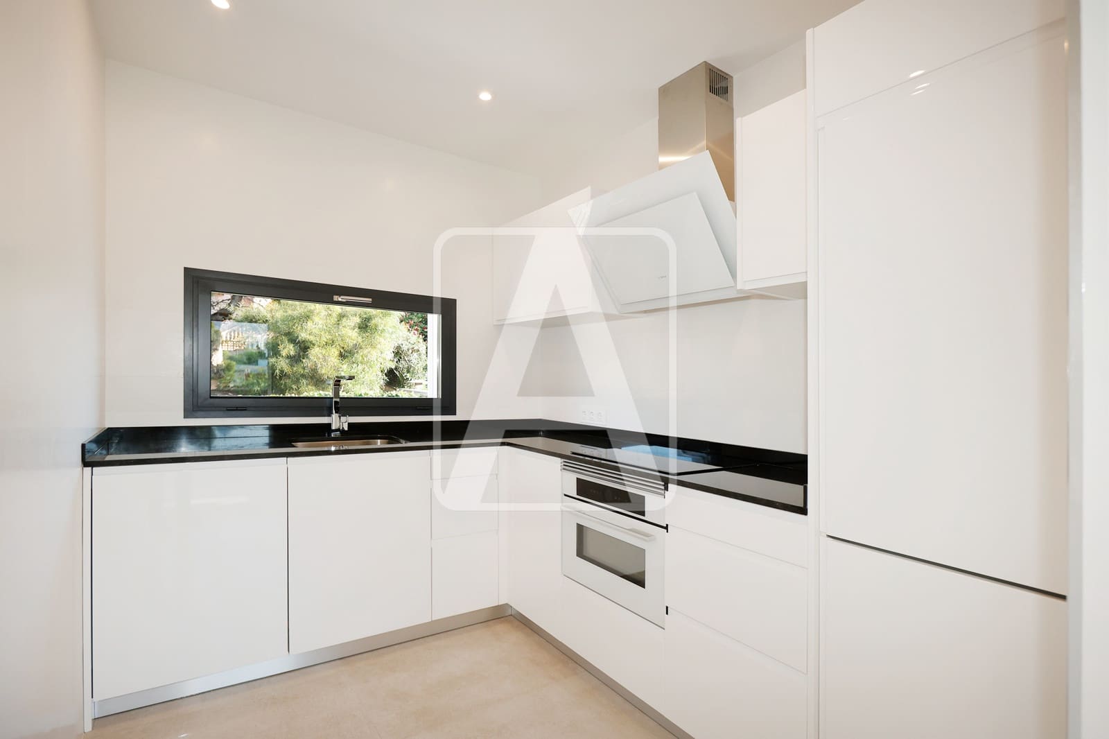 4 slaapkamer Villa te koop in Calpe / Calp met zwembad garage - € 840.000 (Ref: 9389853)