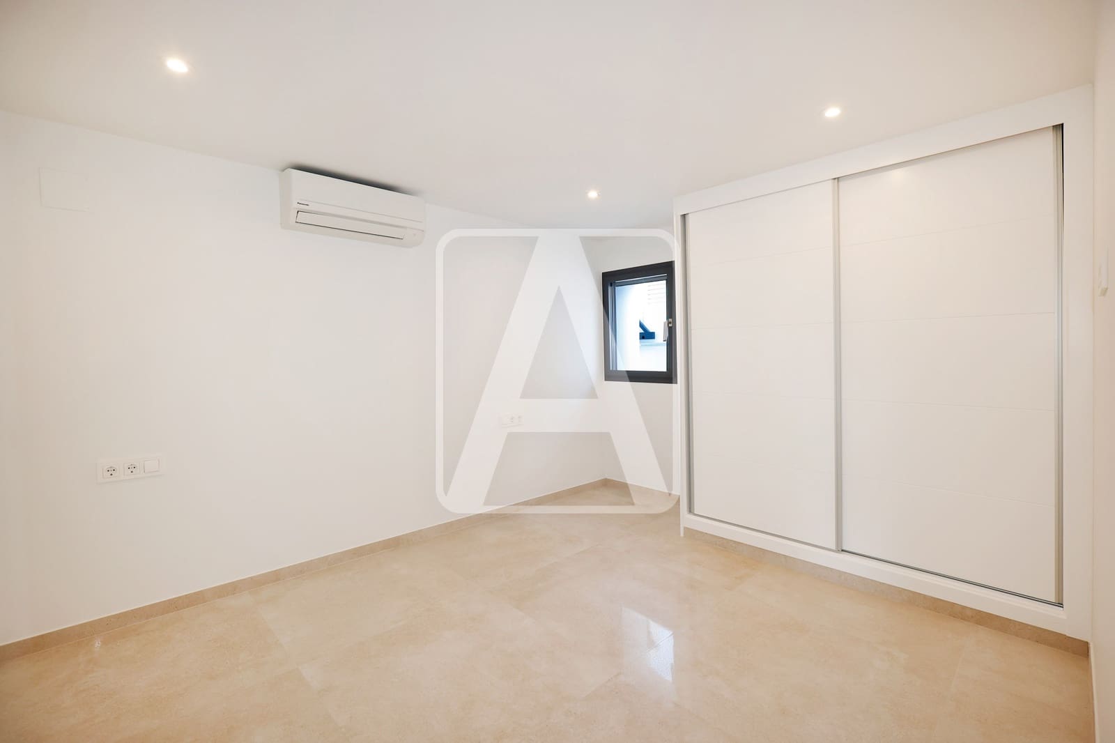 4 slaapkamer Villa te koop in Calpe / Calp met zwembad garage - € 840.000 (Ref: 9389853)