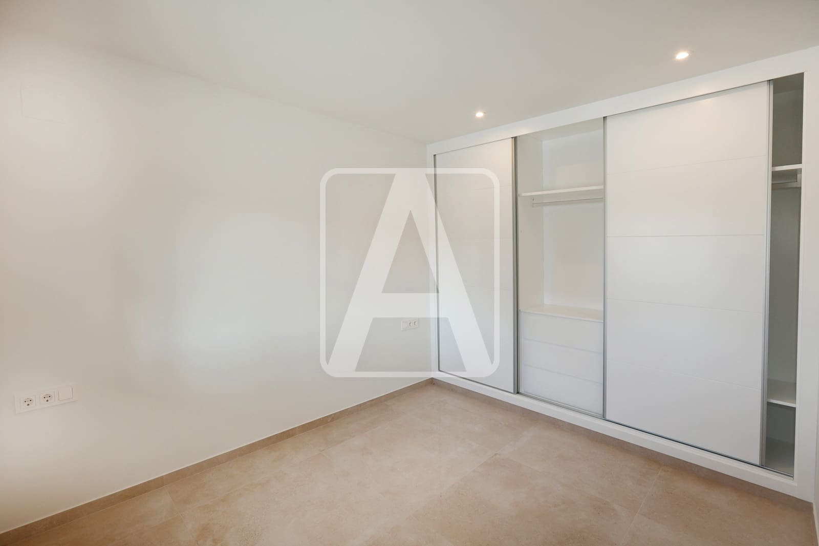 4 slaapkamer Villa te koop in Calpe / Calp met zwembad garage - € 840.000 (Ref: 9389853)