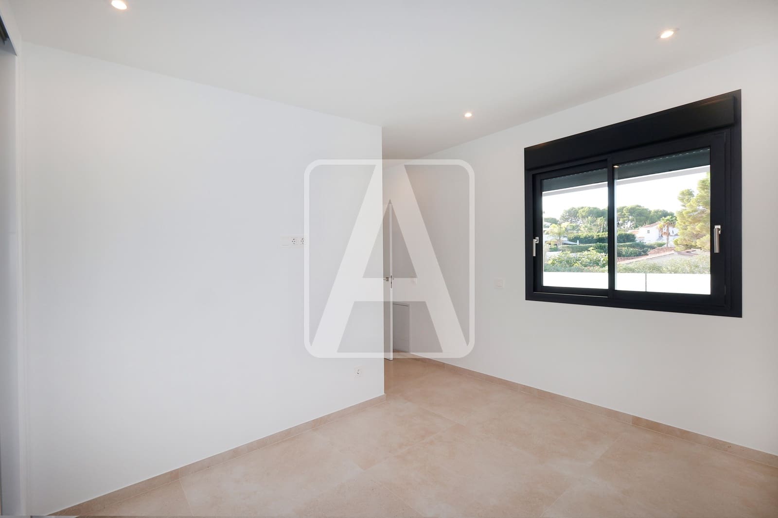 4 slaapkamer Villa te koop in Calpe / Calp met zwembad garage - € 840.000 (Ref: 9389853)