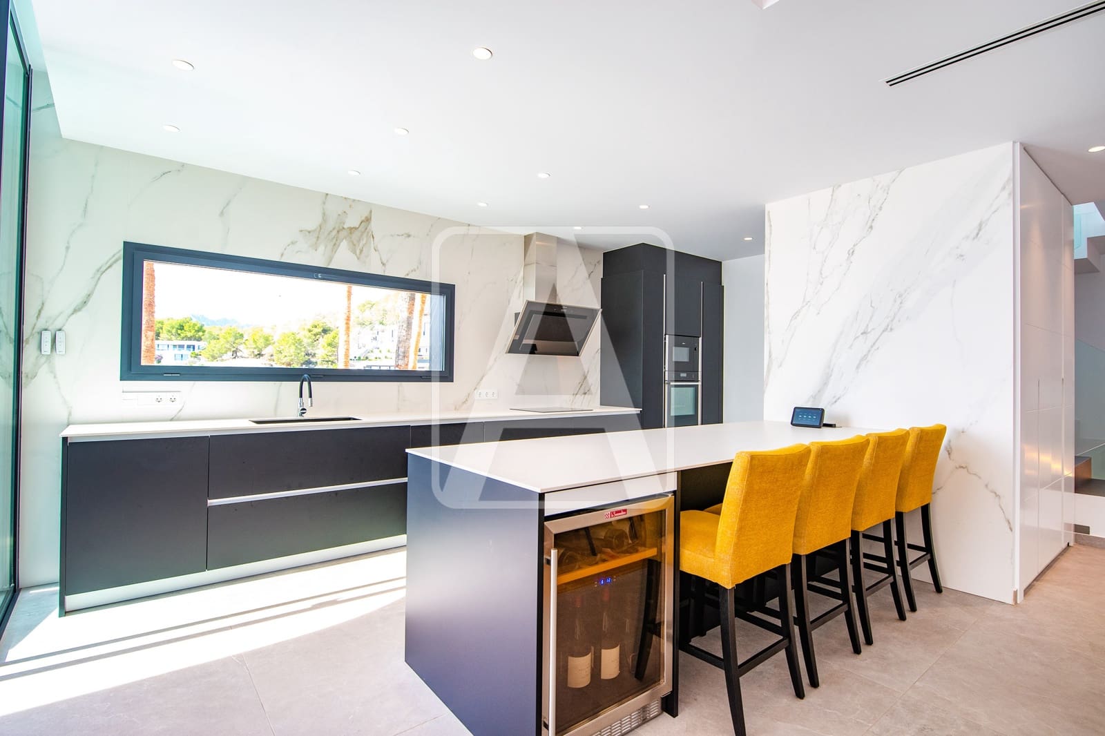 5 makuuhuone Huvila myytävänä paikassa Benissa mukana 
autotalli - 5 000 000 € (Ref: 9412789)