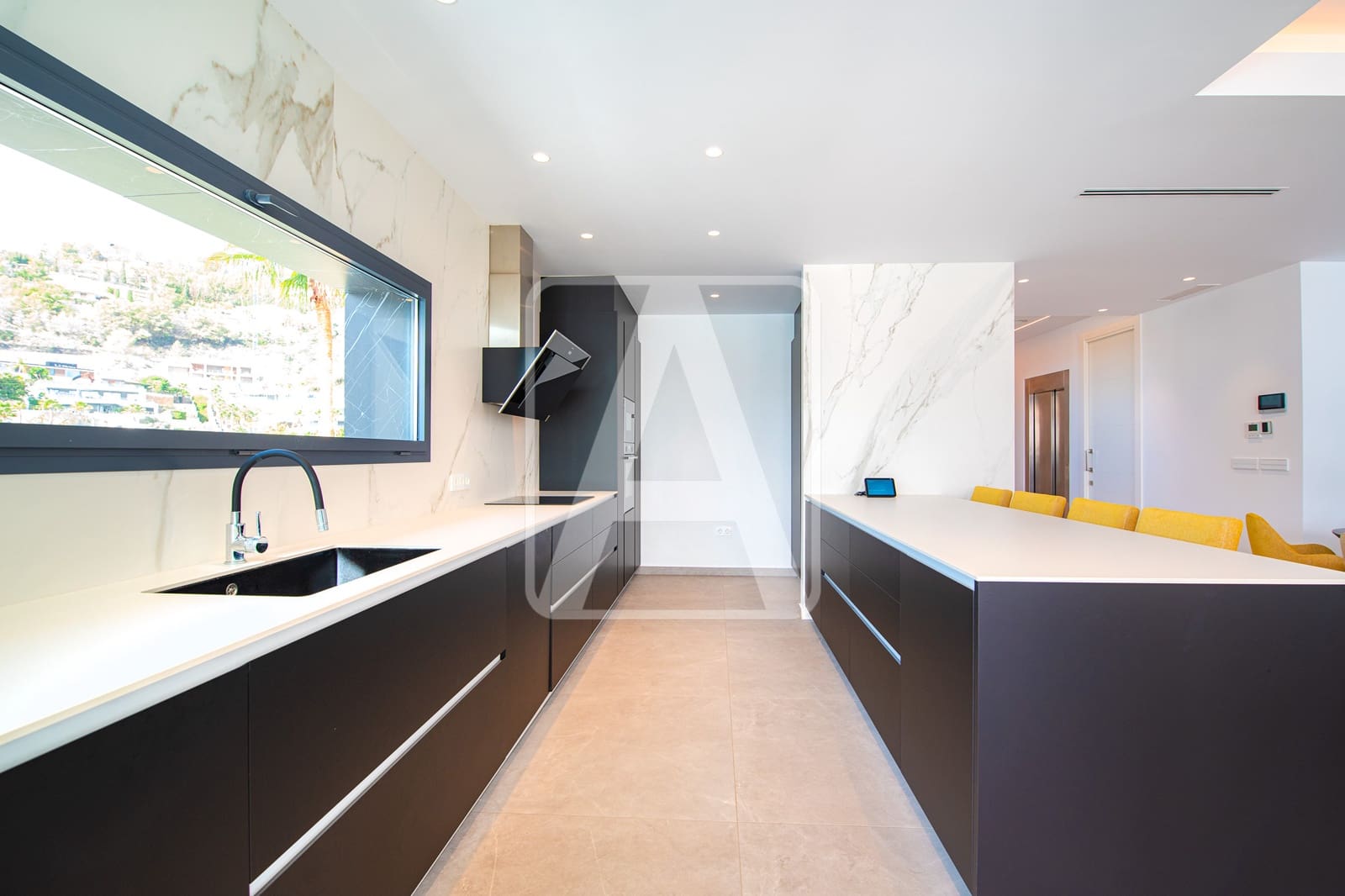 5 makuuhuone Huvila myytävänä paikassa Benissa mukana 
autotalli - 5 000 000 € (Ref: 9412789)