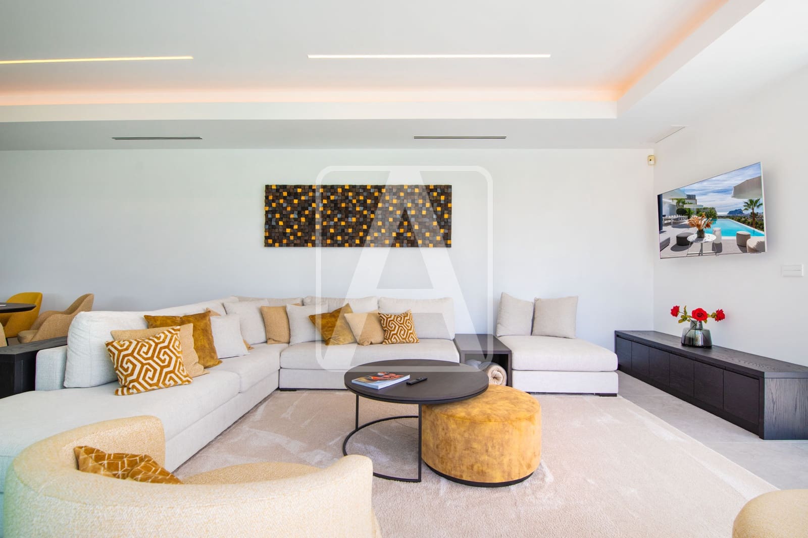 5 makuuhuone Huvila myytävänä paikassa Benissa mukana 
autotalli - 5 000 000 € (Ref: 9412789)