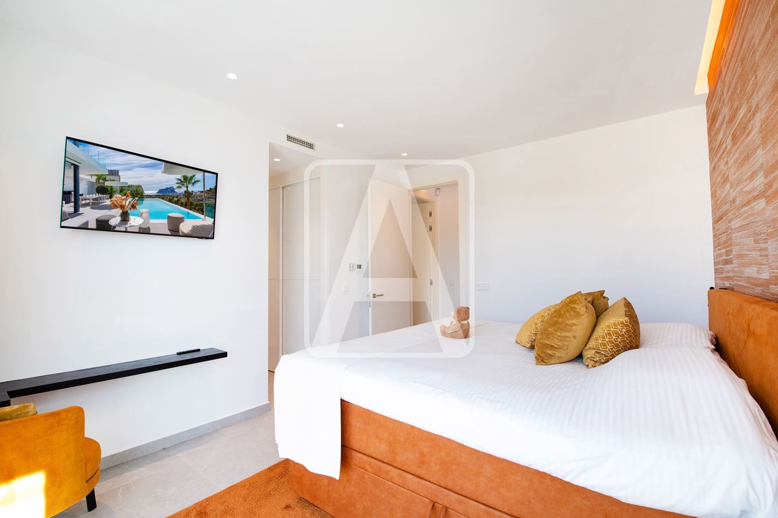 5 makuuhuone Huvila myytävänä paikassa Benissa mukana 
autotalli - 5 000 000 € (Ref: 9412789)