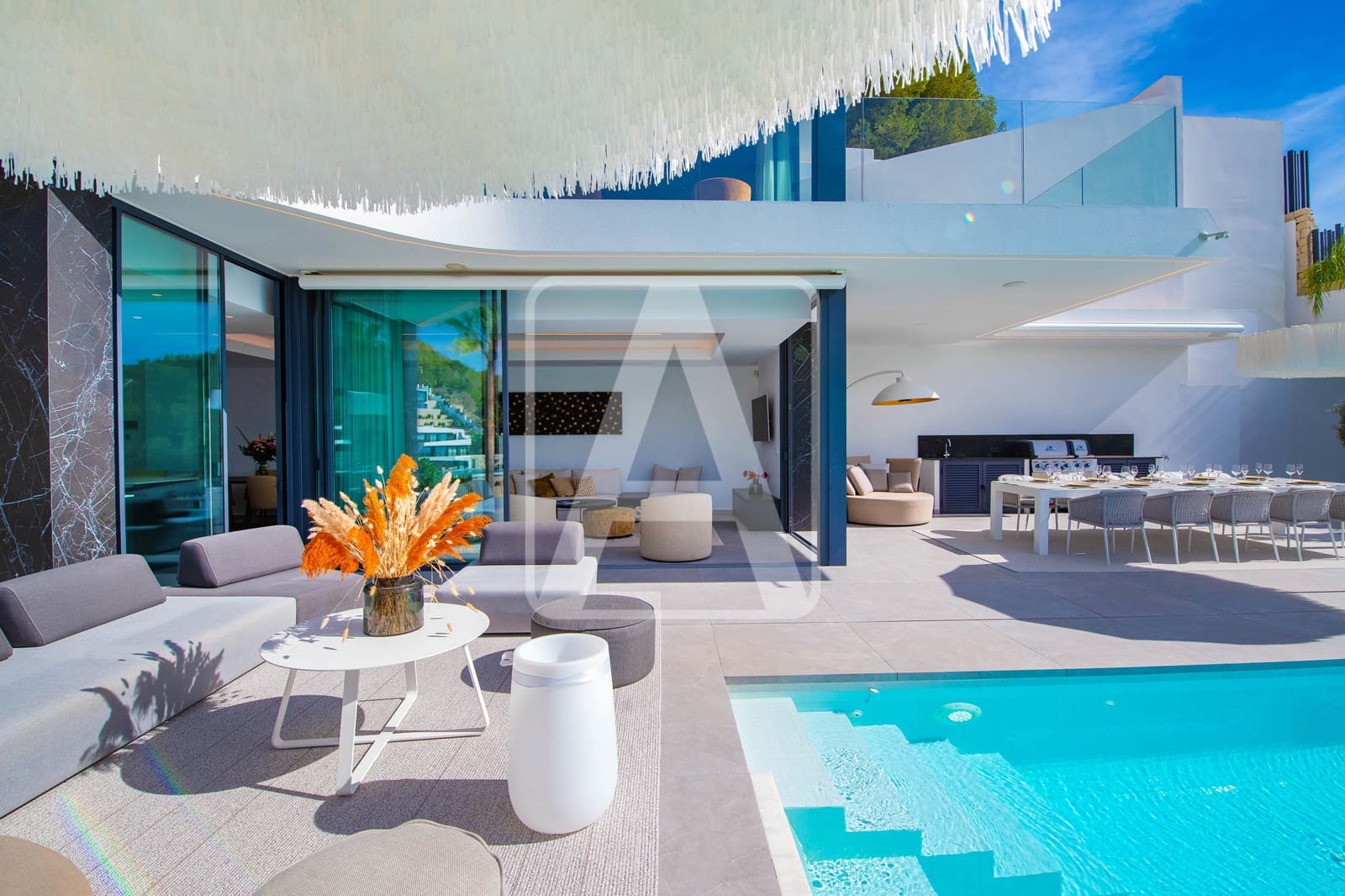 5 makuuhuone Huvila myytävänä paikassa Benissa mukana 
autotalli - 5 000 000 € (Ref: 9412789)