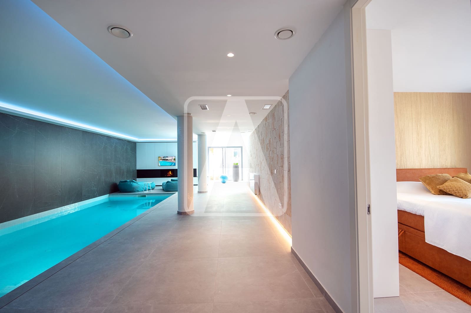 5 makuuhuone Huvila myytävänä paikassa Benissa mukana 
autotalli - 5 000 000 € (Ref: 9412789)