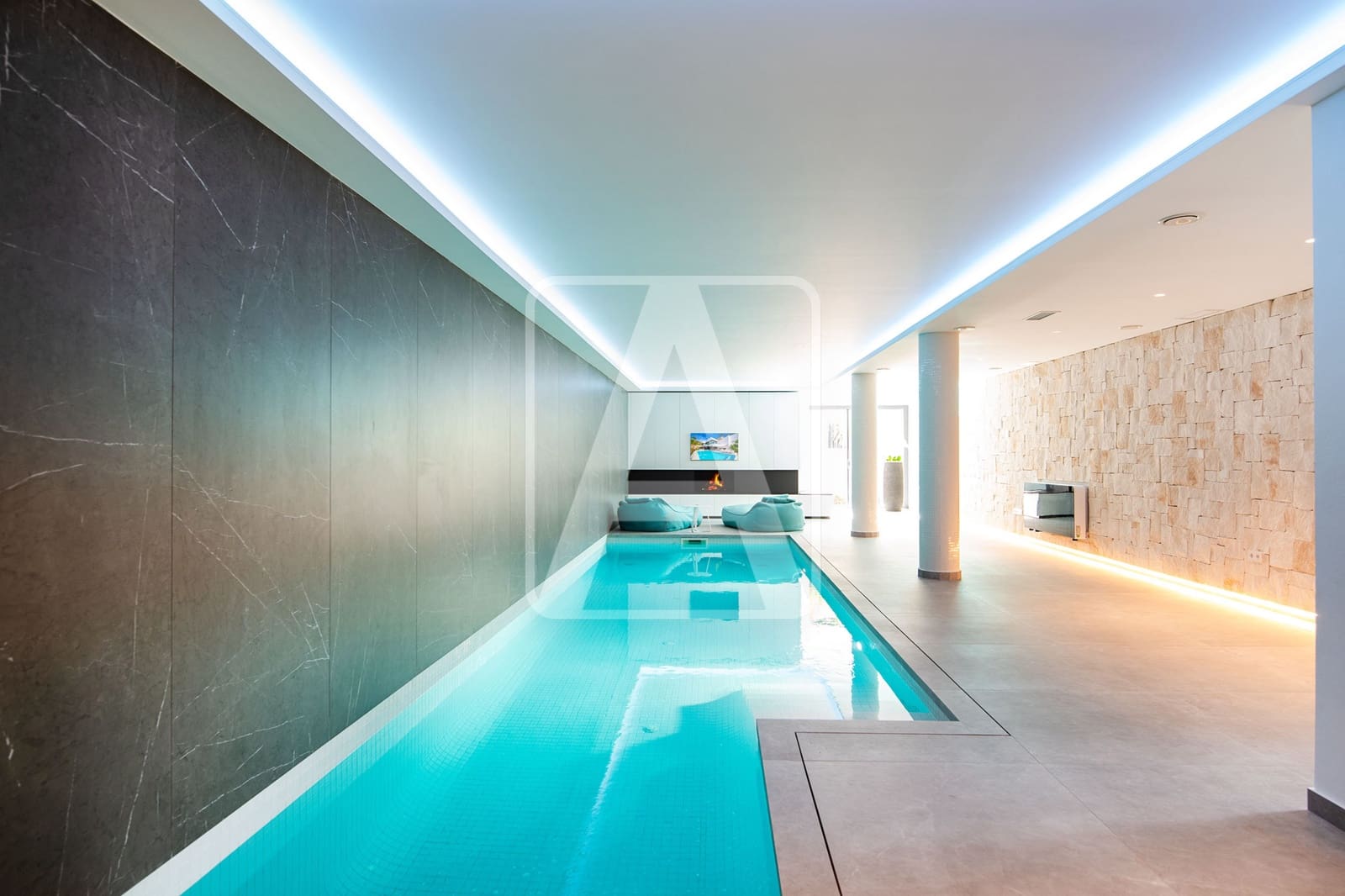 5 makuuhuone Huvila myytävänä paikassa Benissa mukana 
autotalli - 5 000 000 € (Ref: 9412789)