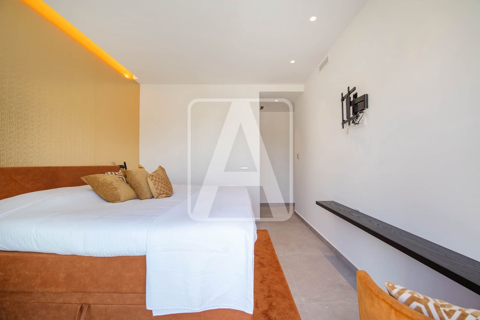 5 makuuhuone Huvila myytävänä paikassa Benissa mukana 
autotalli - 5 000 000 € (Ref: 9412789)