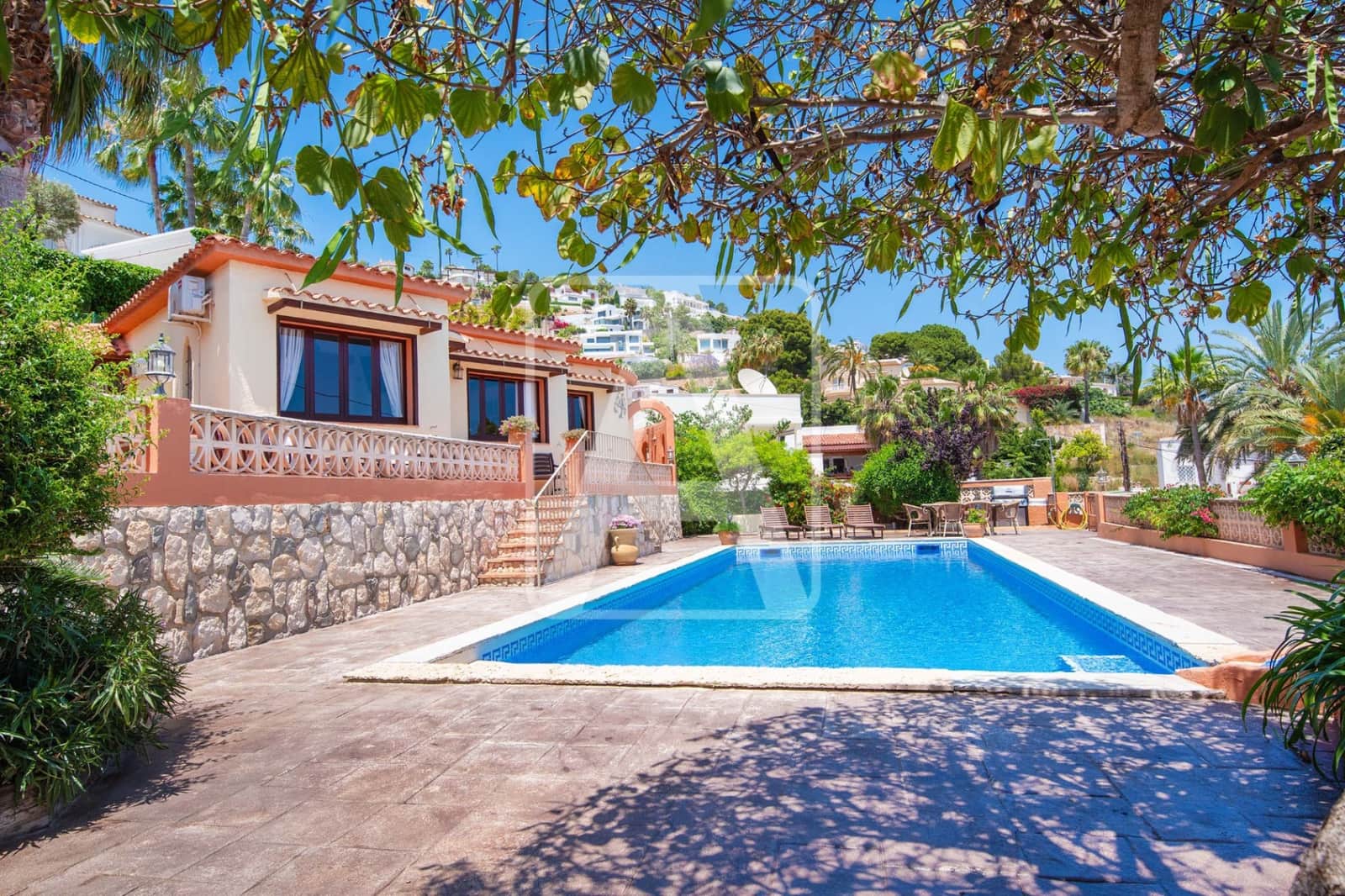 3 bedroom Villa for sale in Benissa with pool - € 565,000 (Ref: 9414851)